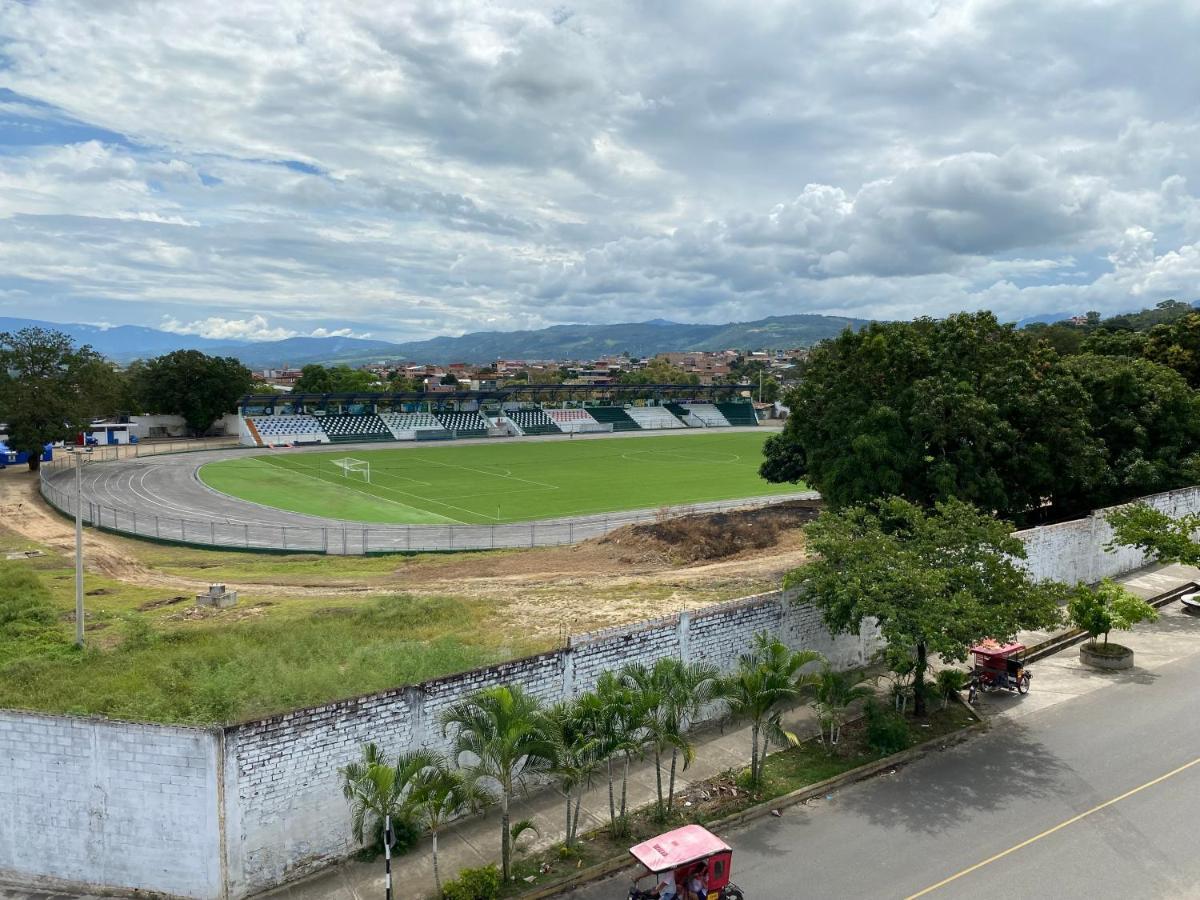 Hospedaje Marbis Hotel Tarapoto Buitenkant foto